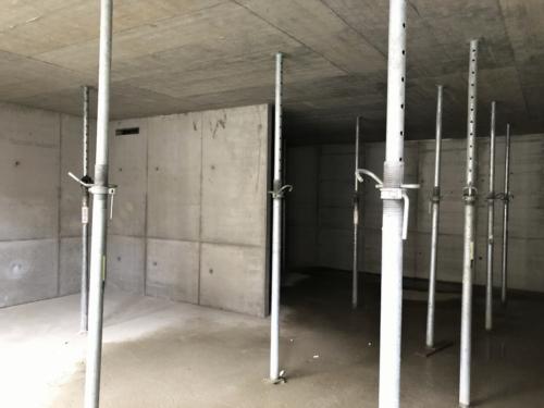 podstojkování stropu