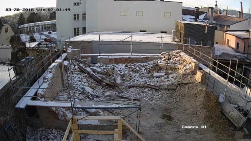 téměř dokončené bourací práce